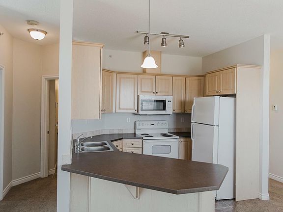 5th image of 9229 Lakeland Dr #406