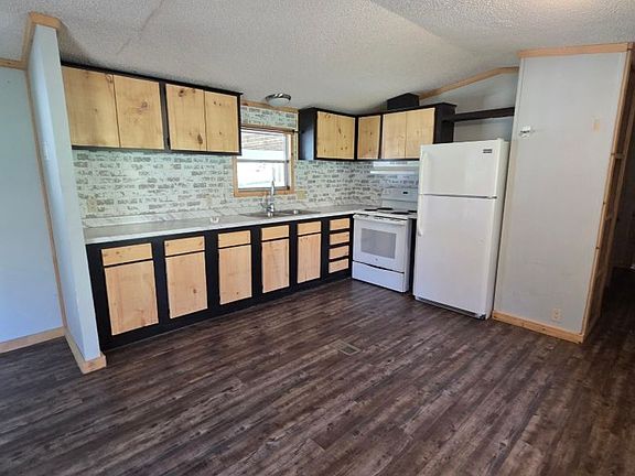 4th image of 116 Jaderian Mountain Rd