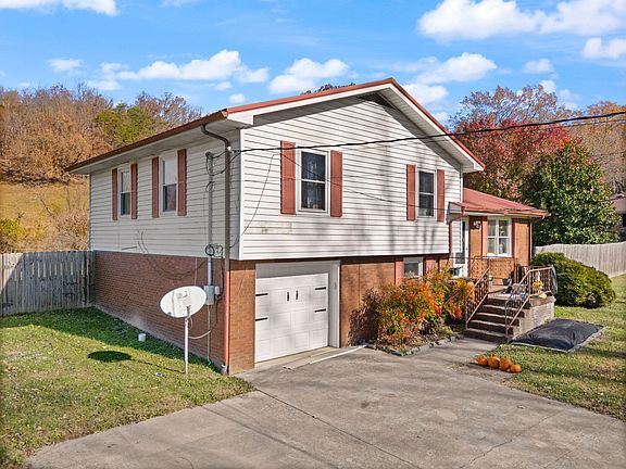 2nd image of 112 Willow Ave
