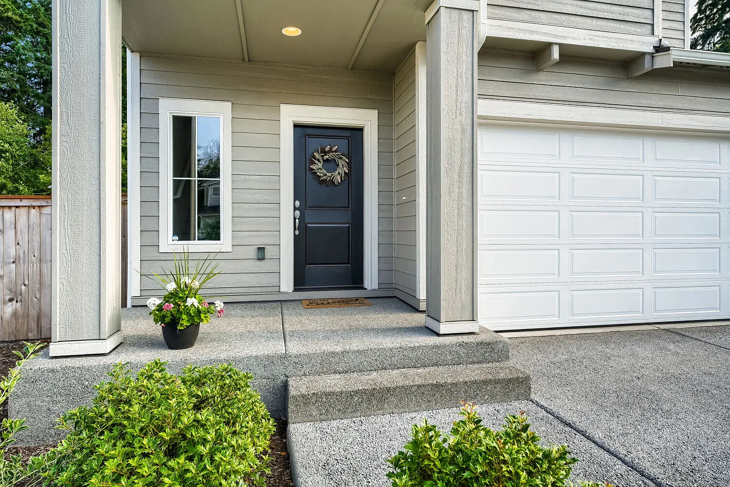 5 bed, 2300 sqft, $3,350 — Photo 3