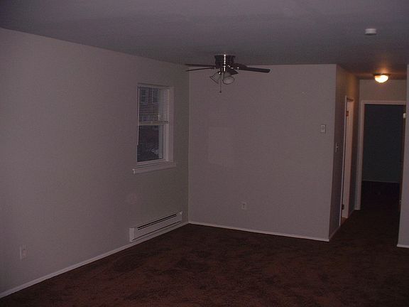 5th image of 118 W Oak Ln #A