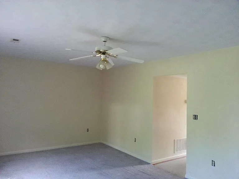 1724 Elbert Dr #1724 — Photo 5