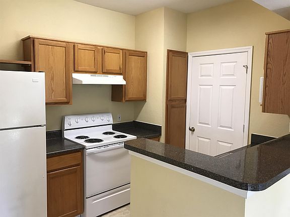 4th image of 3726 Palm Desert Ln APT 5235