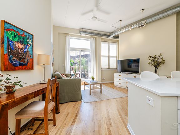 2nd image of 1645 W School St APT 218