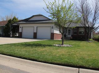1985 Pima Dr, Sheridan, WY 82801