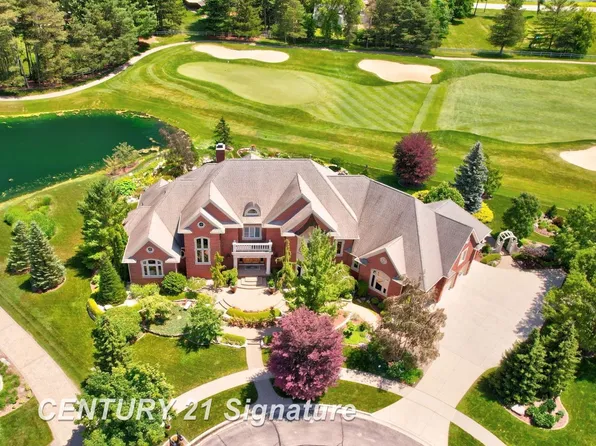 8 Appleshire Ct, Freeland, MI 48623