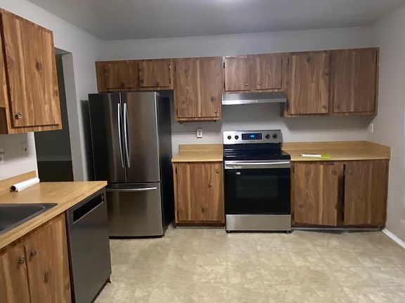 Eat in kitchen