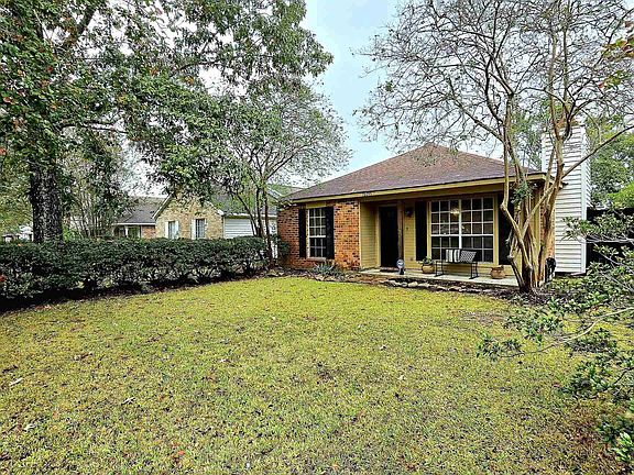 2nd image of 16055 Manchester Ave