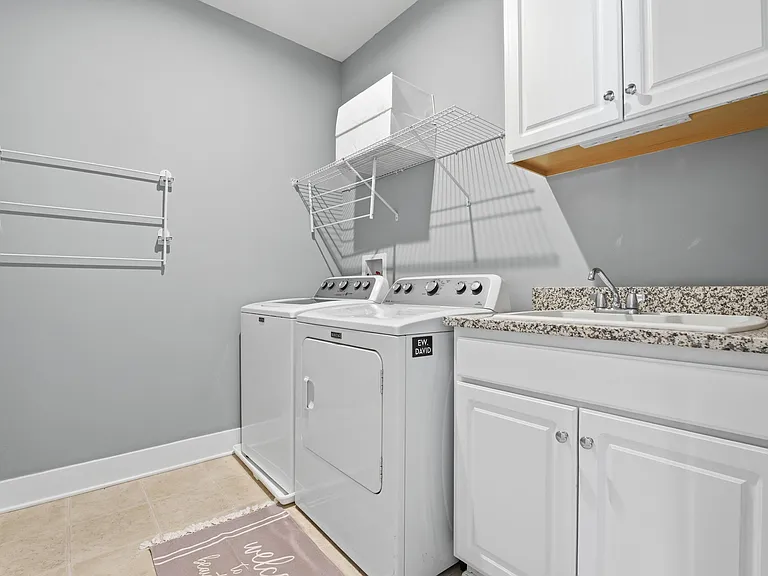2658 Sequoia Ln — Photo 20