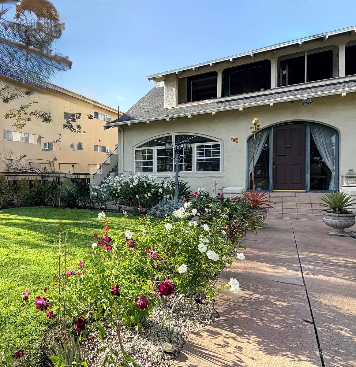 Building Photo - 715 E California Blvd #715