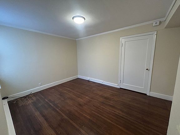 2nd image of 2146 Van Ness Ave #C