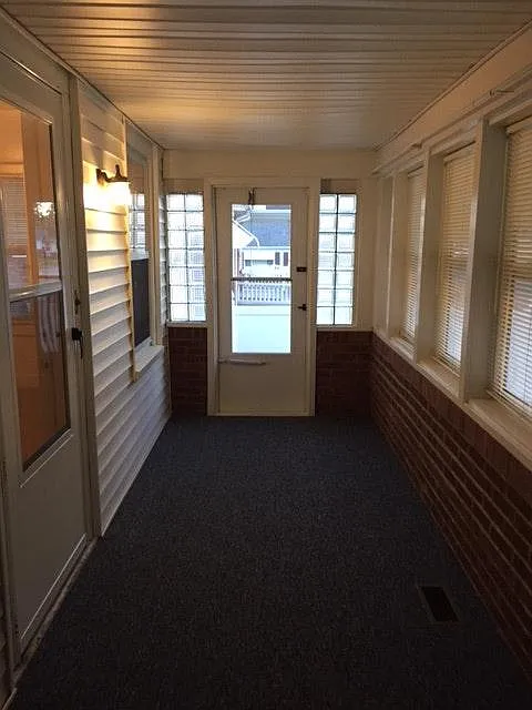 856 S 17th Street — Photo 3