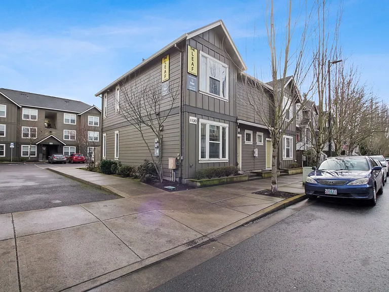 Leaf Apartments — Photo 15