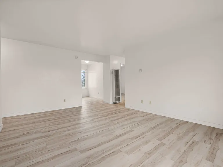 1920 Francisco LLC — Photo 30