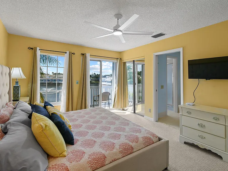 1216 Ocean Dunes Cir — Photo 32