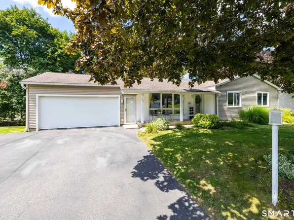 206 Fairlawn Drive, Torrington, CT 06790