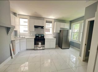572 S Clinton St FLOOR 1, East Orange, NJ 07018