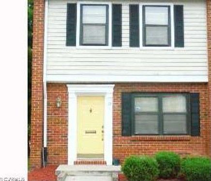 1st image of 19 Jarrett Ct