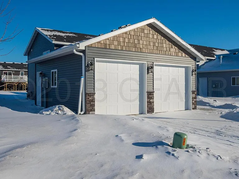 5461 Mac Dr — Photo 32