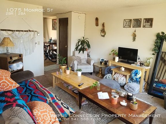 2nd image of 1075 Monroe St