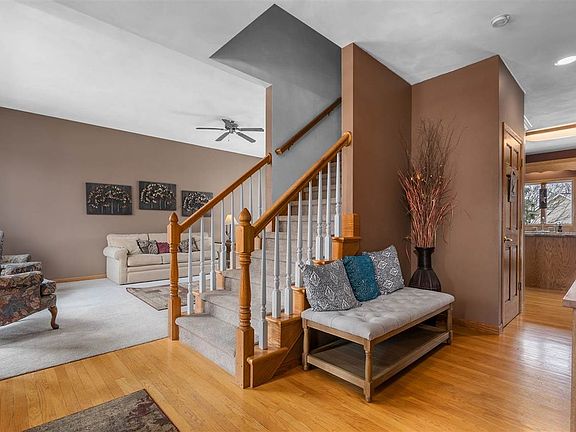 Spacious front entry