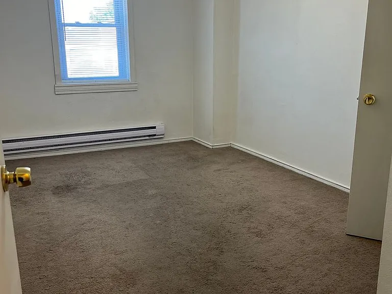 120 S McDonald St — Photo 1