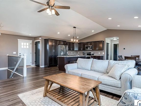 5th image of 1906 Rock Ridge Ln