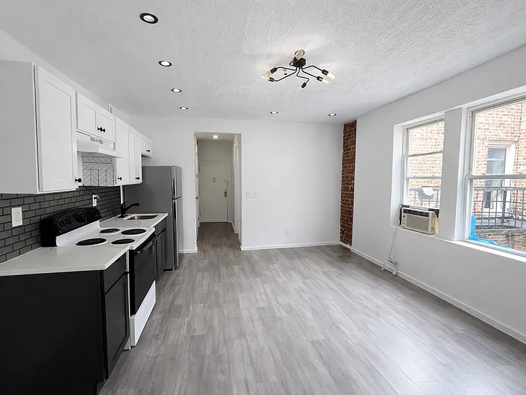 418 Central Ave — Photo 17