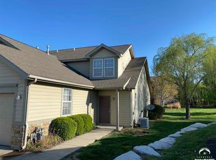 1402 Quinn Ct, Lawrence, KS 66049
