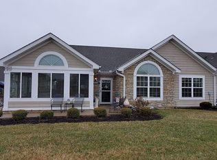 4737 Cobblestone Dr, Tipp City, OH 45371