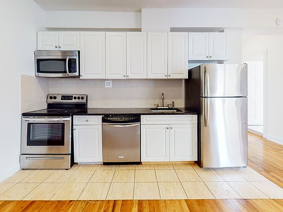 2nd image of 305 Convent Ave APT 3