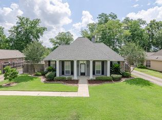 17518 Karen Dr, Prairieville, LA 70769