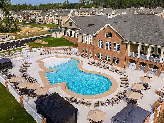 Invigorating Swimming Pool