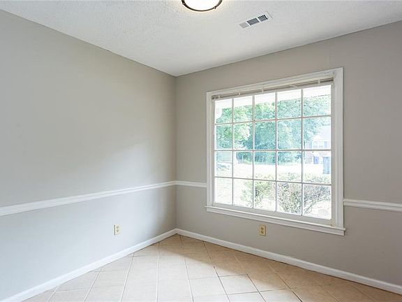 2nd image of 1676 Winchester Way