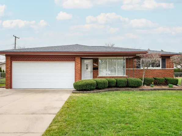 11102 Fairway Dr, Sterling Heights, MI 48312