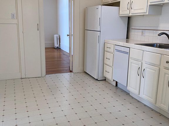 3rd image of 2201 Lake St APT 10