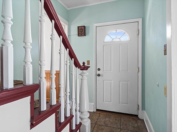 3rd image of 125 Clearfield St