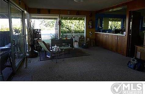 5th image of 4647 Rhode Island St