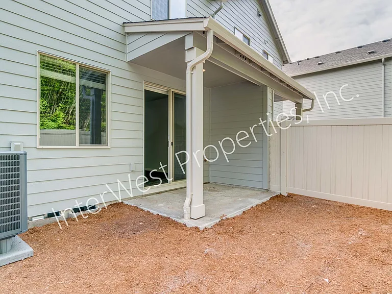 10316 NE 61st Cir — Photo 19
