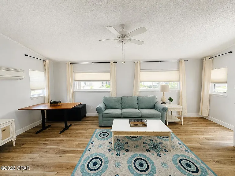 208 El Prado Pl — Photo 6