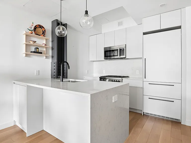 710 Metropolitan Ave #3B — Photo 4