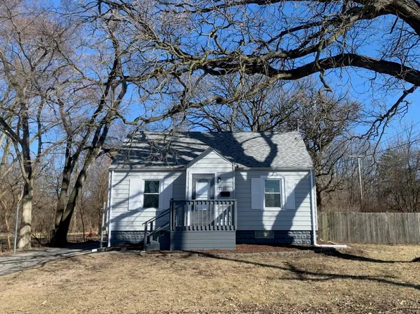 7223 Catherine St, Merrillville, IN 46410