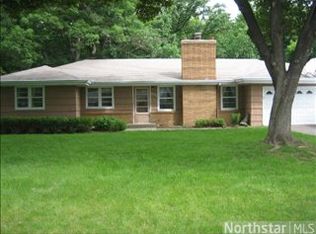 13716 Bellevue Dr, Minnetonka, MN 55345