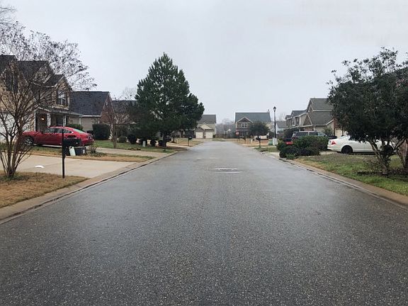 5th image of 108 Stoney Creek Dr