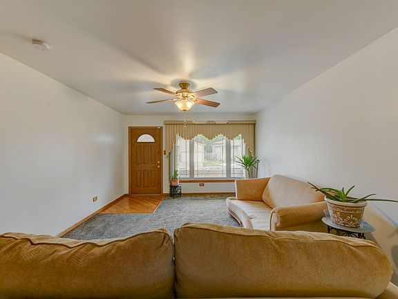 3rd image of 388 Campbell Ave