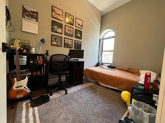 Rented by Pear NYC LLC | media 37