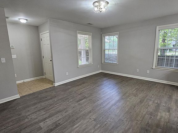 3rd image of 622-626 Edgefield Ave NW