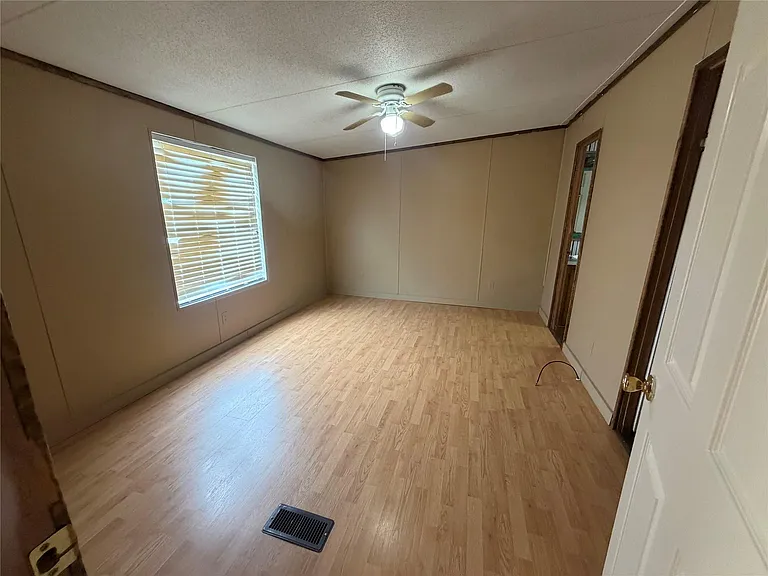 14311 Force St — Photo 7