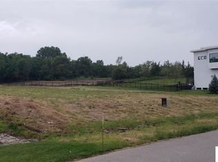 3737 Kilkee Rd, Lincoln, NE 68520