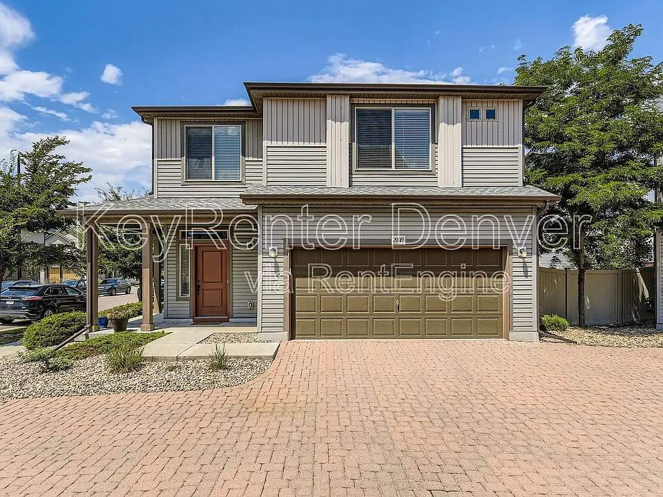 20019 E 48th Pl